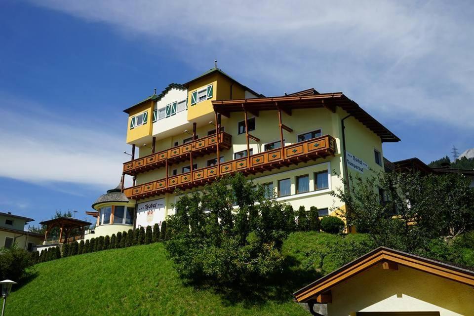 Hotel Vomperhof Екстериор снимка