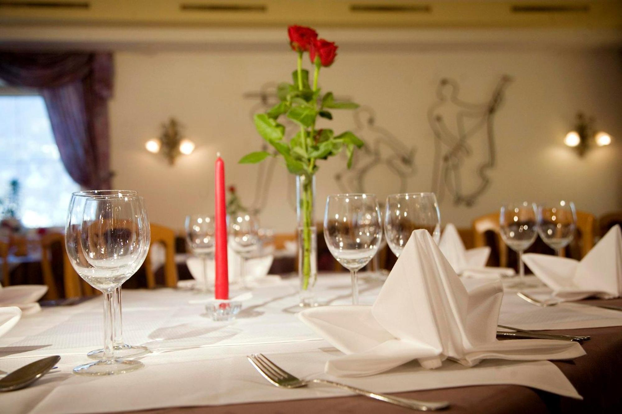Hotel Vomperhof Екстериор снимка